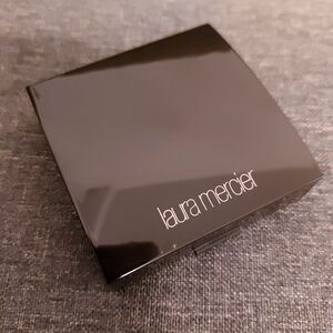 Laura Mercier Bronze Compact 7.5g Bronze-03